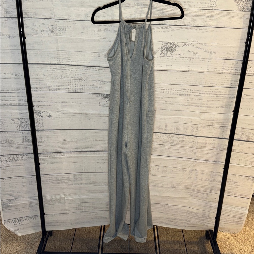 NWOT Sleeveless Wide-Leg Jumpsuit in Heather Gray - Picture 7 of 7